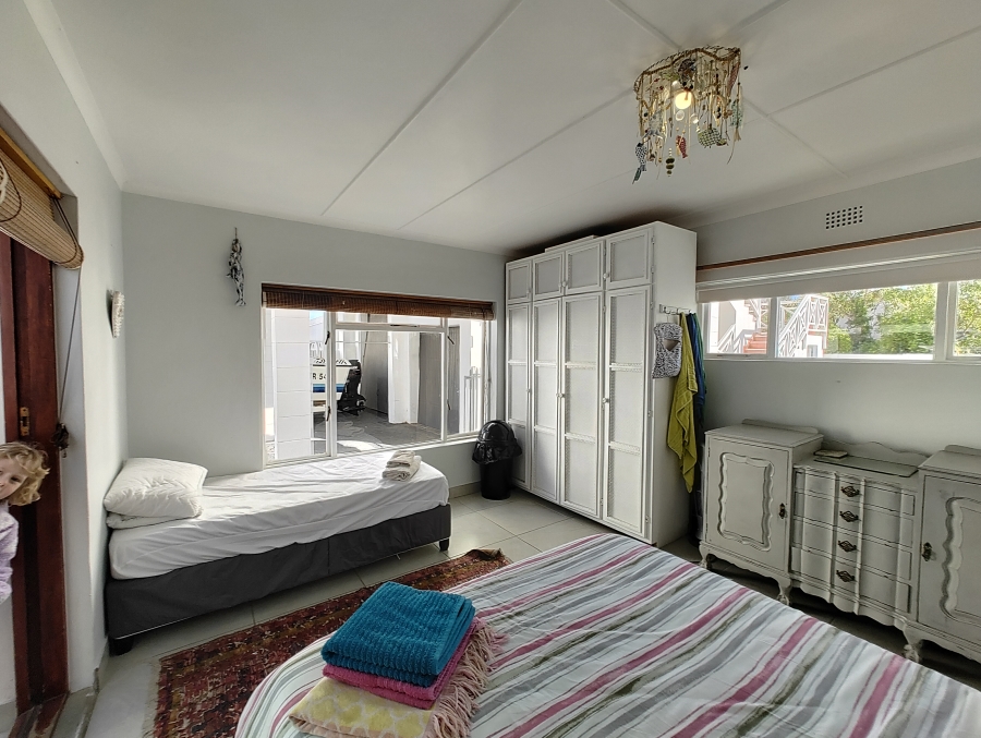 To Let 3 Bedroom Property for Rent in Stilbaai Wes Western Cape
